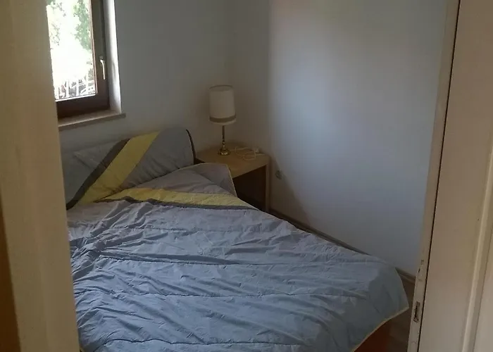 Bernie Apartments